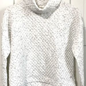 Apana small white/grey yoga sweatshirt.